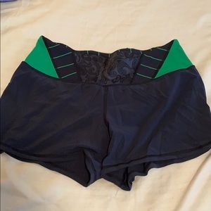 Lululemon groovy run shorts